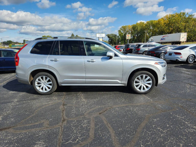 2019 Volvo XC90 T6 Momentum