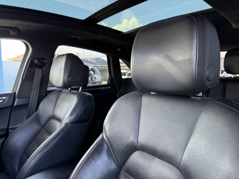 2018 Porsche Macan