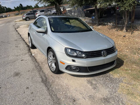 2012 Volkswagen Eos for sale at SCOTT HARRISON MOTOR CO in Houston TX
