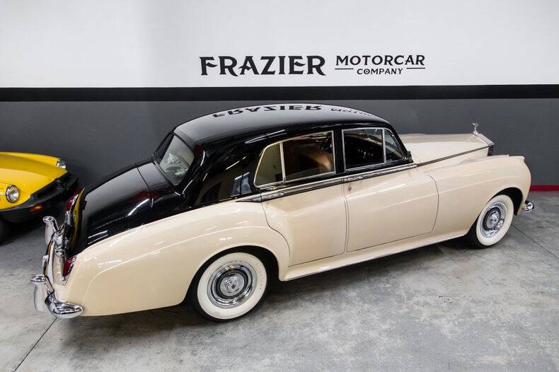 1961 Rolls-Royce SILVER CLOUD LWB