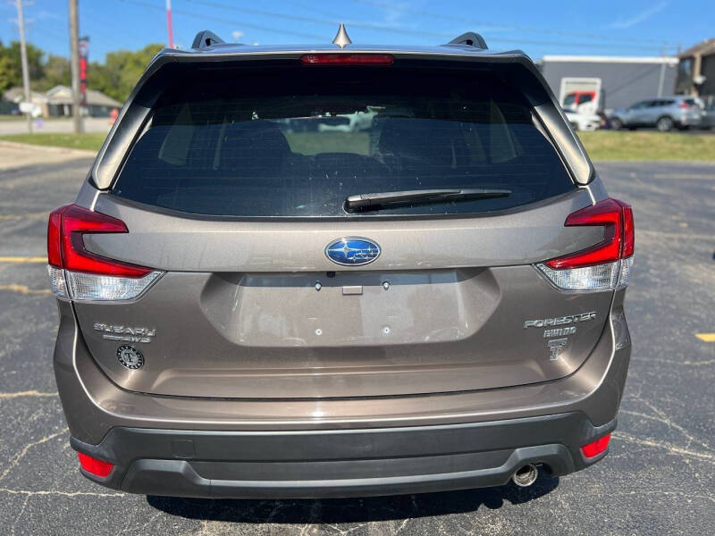 2022 Subaru Forester Premium