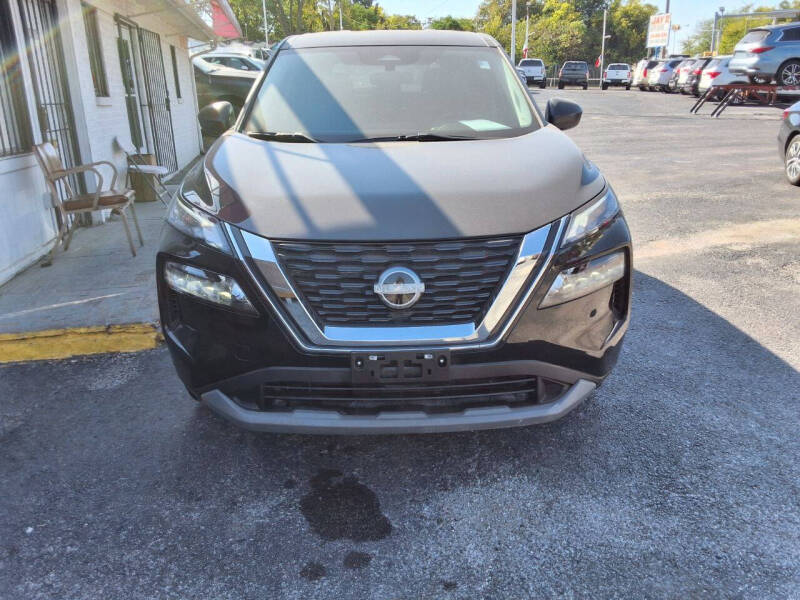 Nissan Rogue's photo