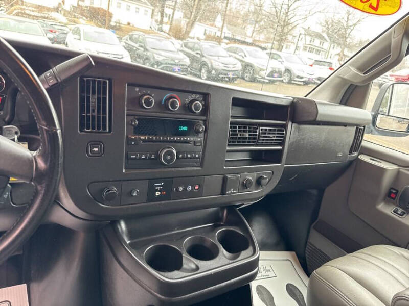 2020 Chevrolet Express 2500