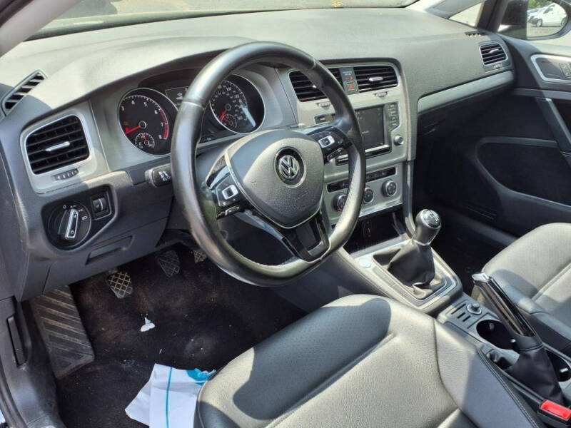 2017 Volkswagen Golf