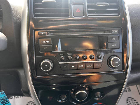 2015 Nissan Versa Note SV