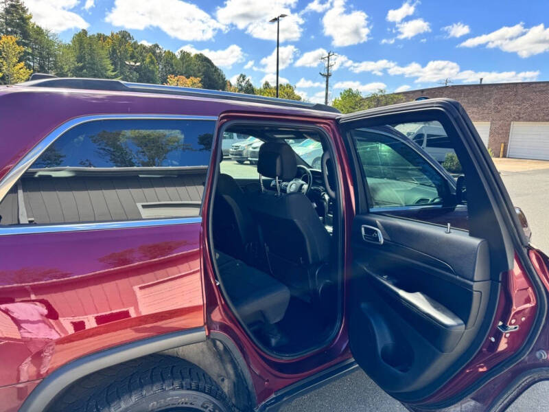 2020 Jeep Grand Cherokee Laredo