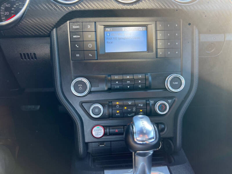 2021 Ford Mustang EcoBoost