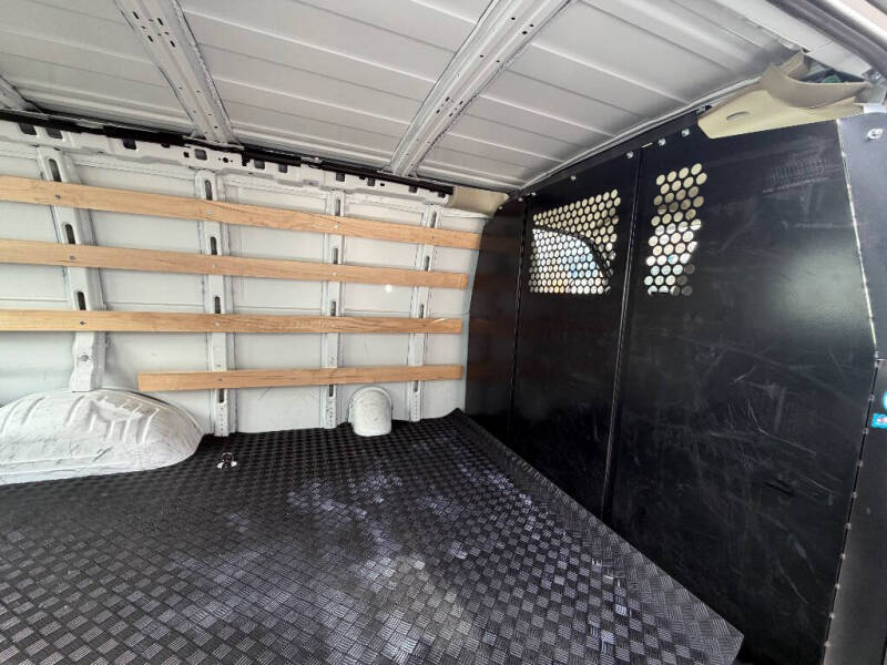 2024 Chevrolet Express 2500