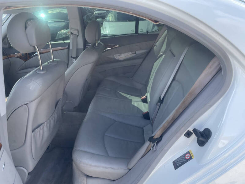 2005 Mercedes-Benz E-Class E 320