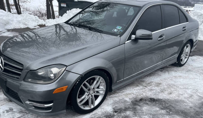 2012 Mercedes-Benz C-Class's photo