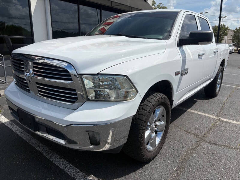 2016 RAM 1500 SLT