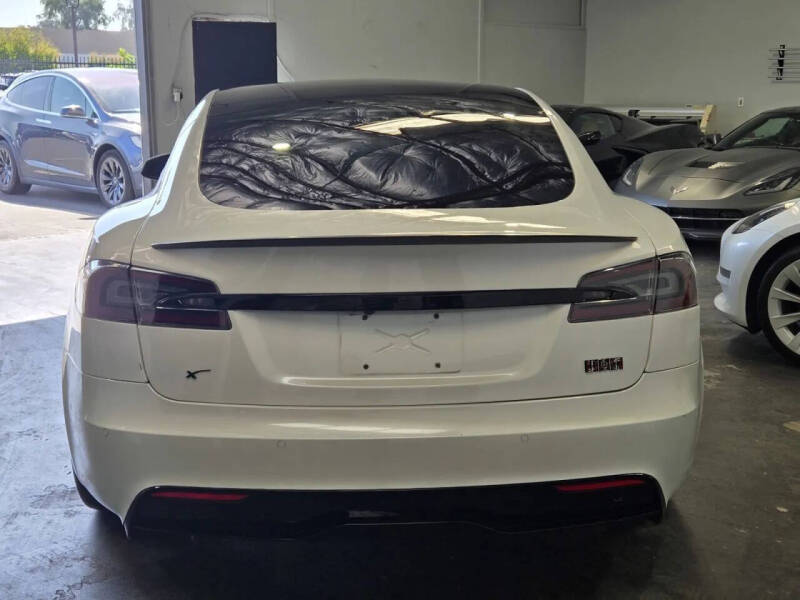 2022 Tesla Model S Plaid