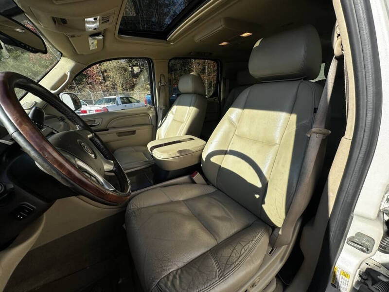 2011 Cadillac Escalade ESV Premium