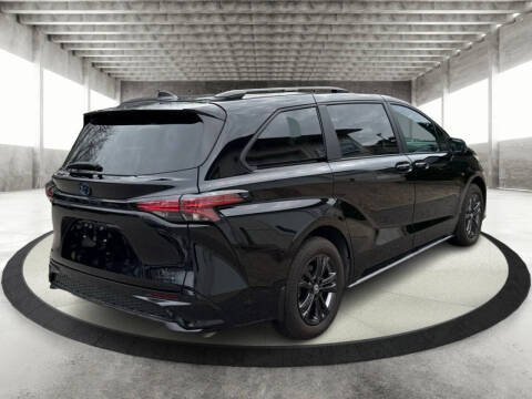 2024 Toyota Sienna XSE 7-Passenger