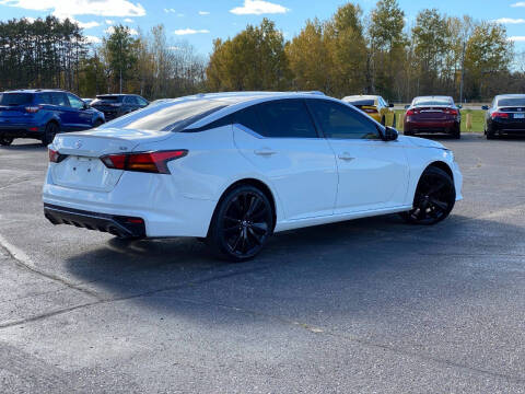 2022 Nissan Altima 2.5 SR