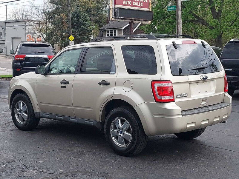 2011 Ford Escape XLT