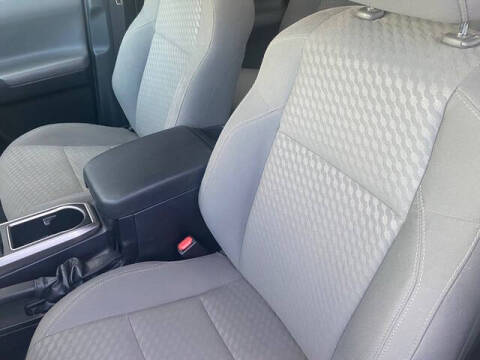 2022 Toyota Tacoma SR5 V6