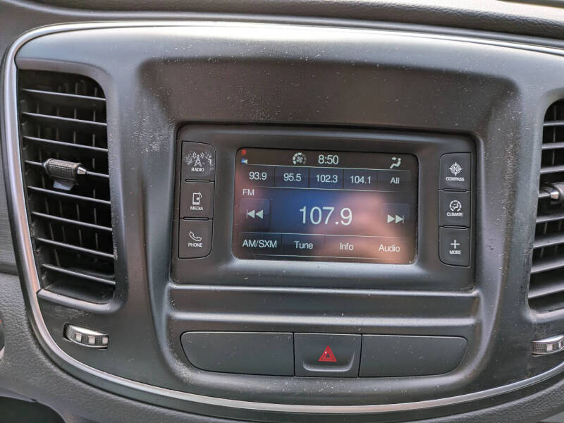 2016 Chrysler 200
