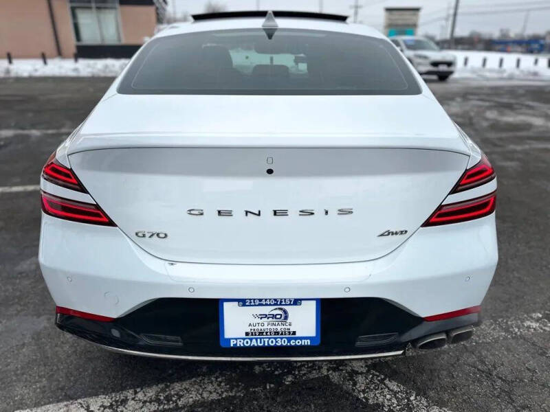 2023 Genesis G70