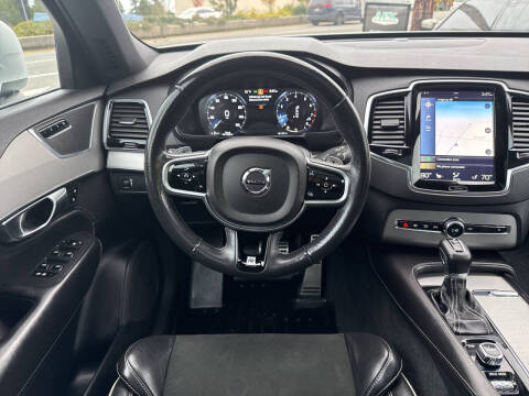 2017 Volvo XC90 T6 R-Design