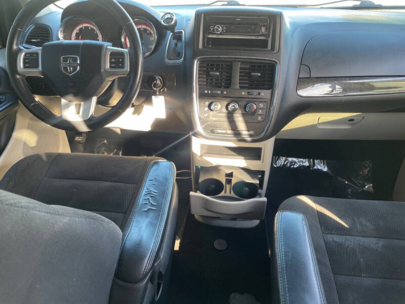 2016 Dodge Grand Caravan American Value Package