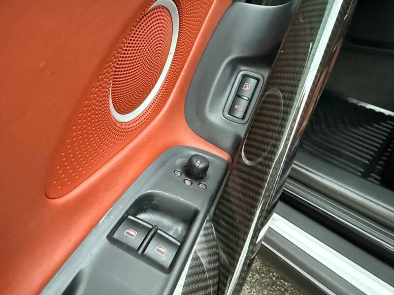 2012 Audi R8 5.2 quattro