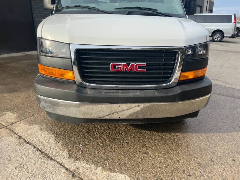 2024 GMC Savana 2500