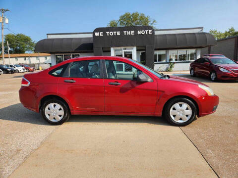 2009 Ford Focus for sale at First Choice Auto Sales in Moline IL