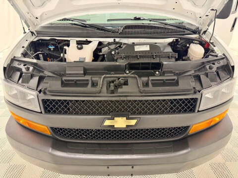 2022 Chevrolet Express 3500