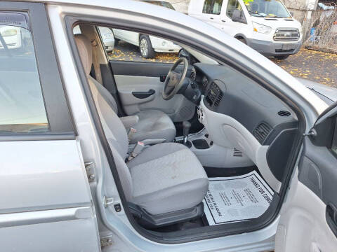 2009 Hyundai Accent GLS