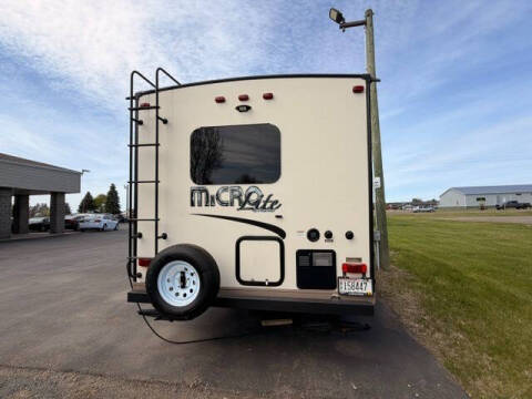 2017 Forest River Flagstaff MicroLite 25FKS