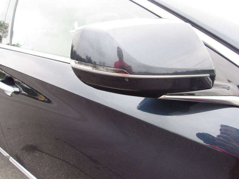 2013 Cadillac XTS Luxury Collection