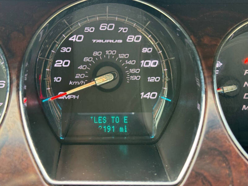 2012 Ford Taurus SEL