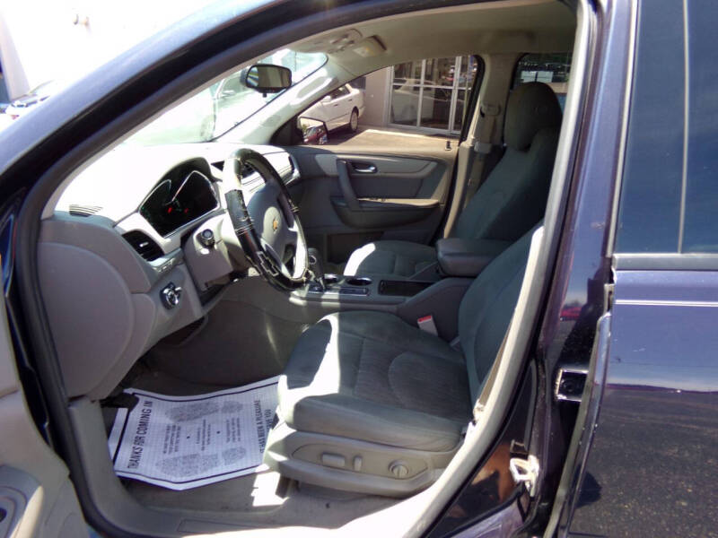 2017 Chevrolet Traverse LS