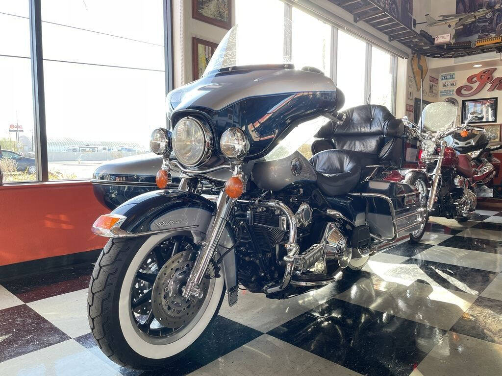 2001 Harley-Davidson FLHTCI - Electra Glide C 19