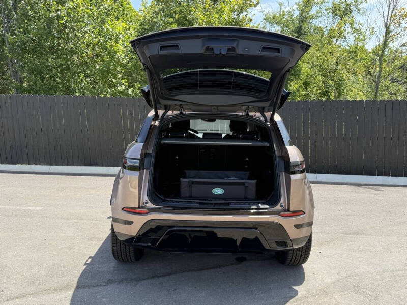 2026 Land Rover Range Rover Evoque P250 Dynamic SE