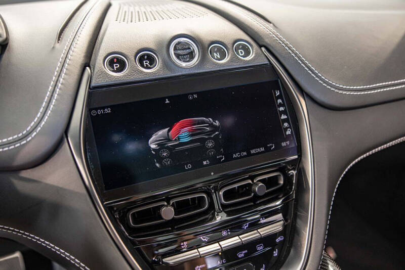 2021 Aston Martin DBX