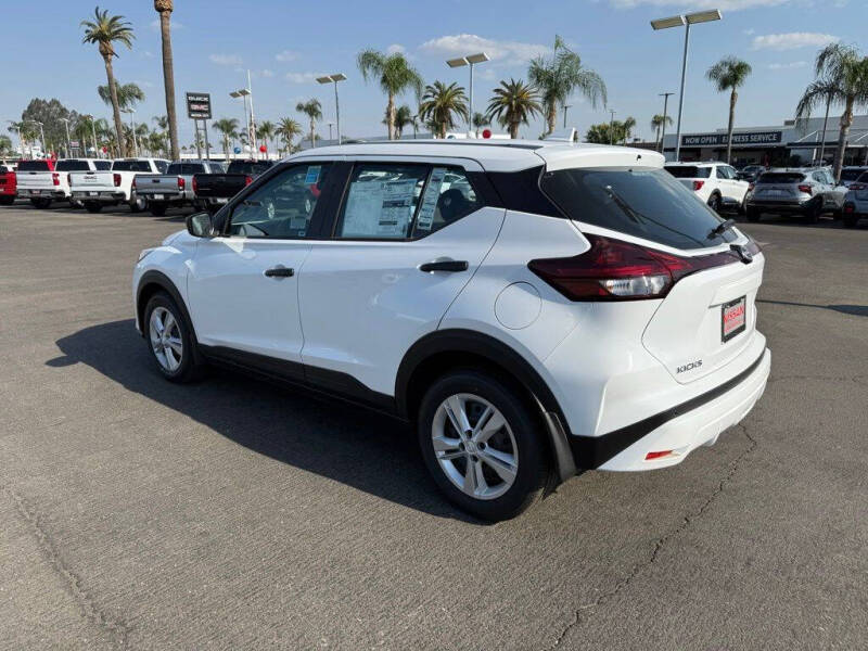 2025 Nissan Kicks Play S