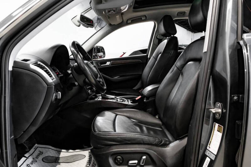 2017 Audi Q5 2.0T quattro Premium Plus