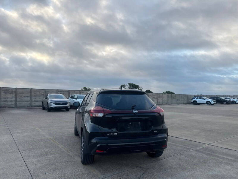 2023 Nissan Kicks SV