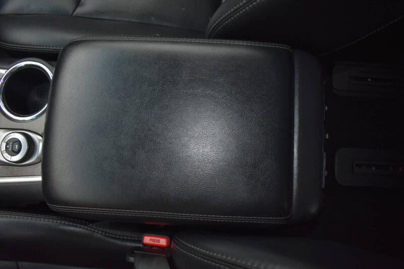 2016 Nissan Pathfinder SL