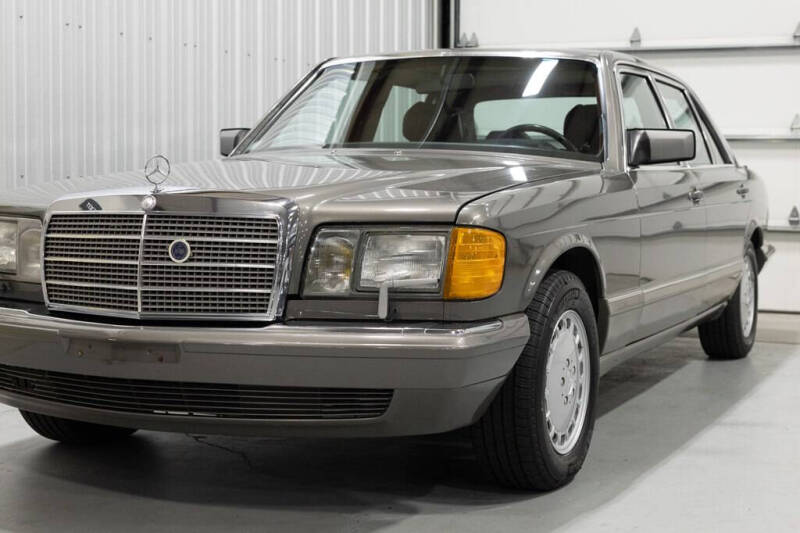 1988 Mercedes-Benz 560-Class 560 SEL