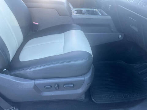 2011 Ford F-350 Super Duty Lariat