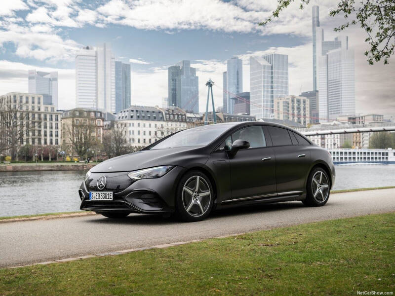2025 Mercedes-Benz EQE