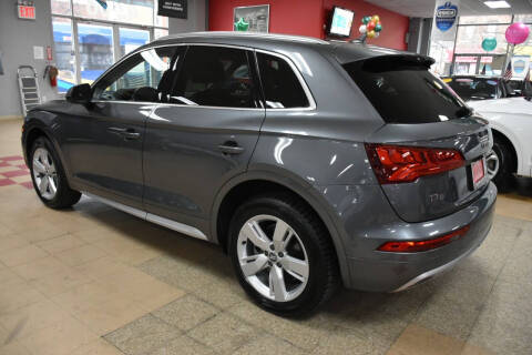 2018 Audi Q5 2.0T quattro Premium Plus