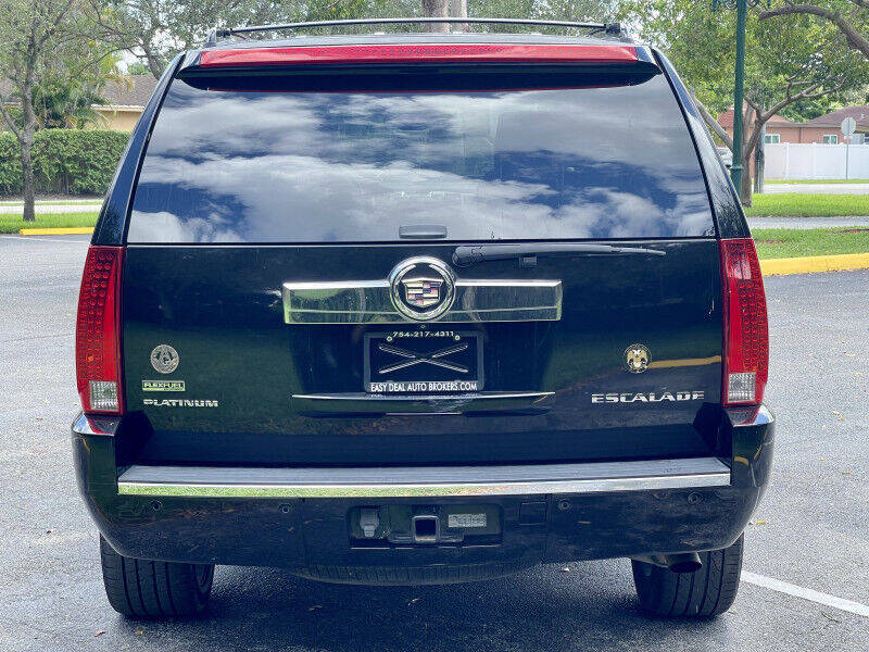2009 Cadillac Escalade  - $9,995