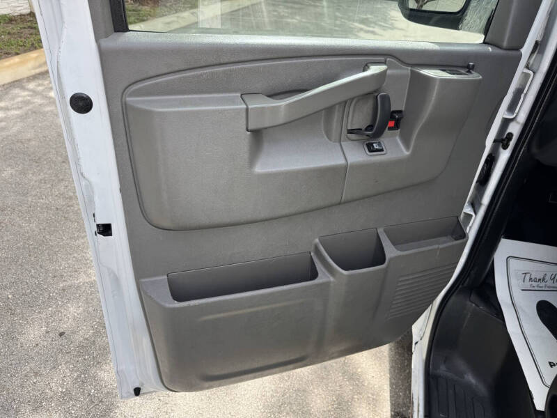 2017 Chevrolet Express 2500