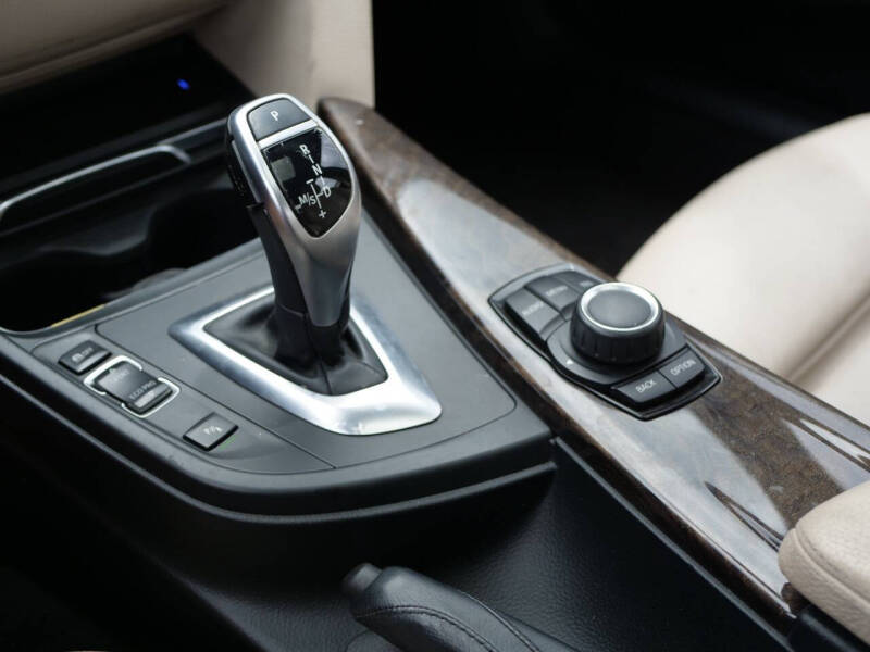 2017 BMW 3 Series 330i