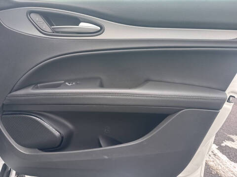 2025 Alfa Romeo Stelvio