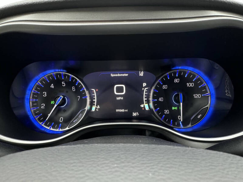 2023 Chrysler Pacifica Touring L